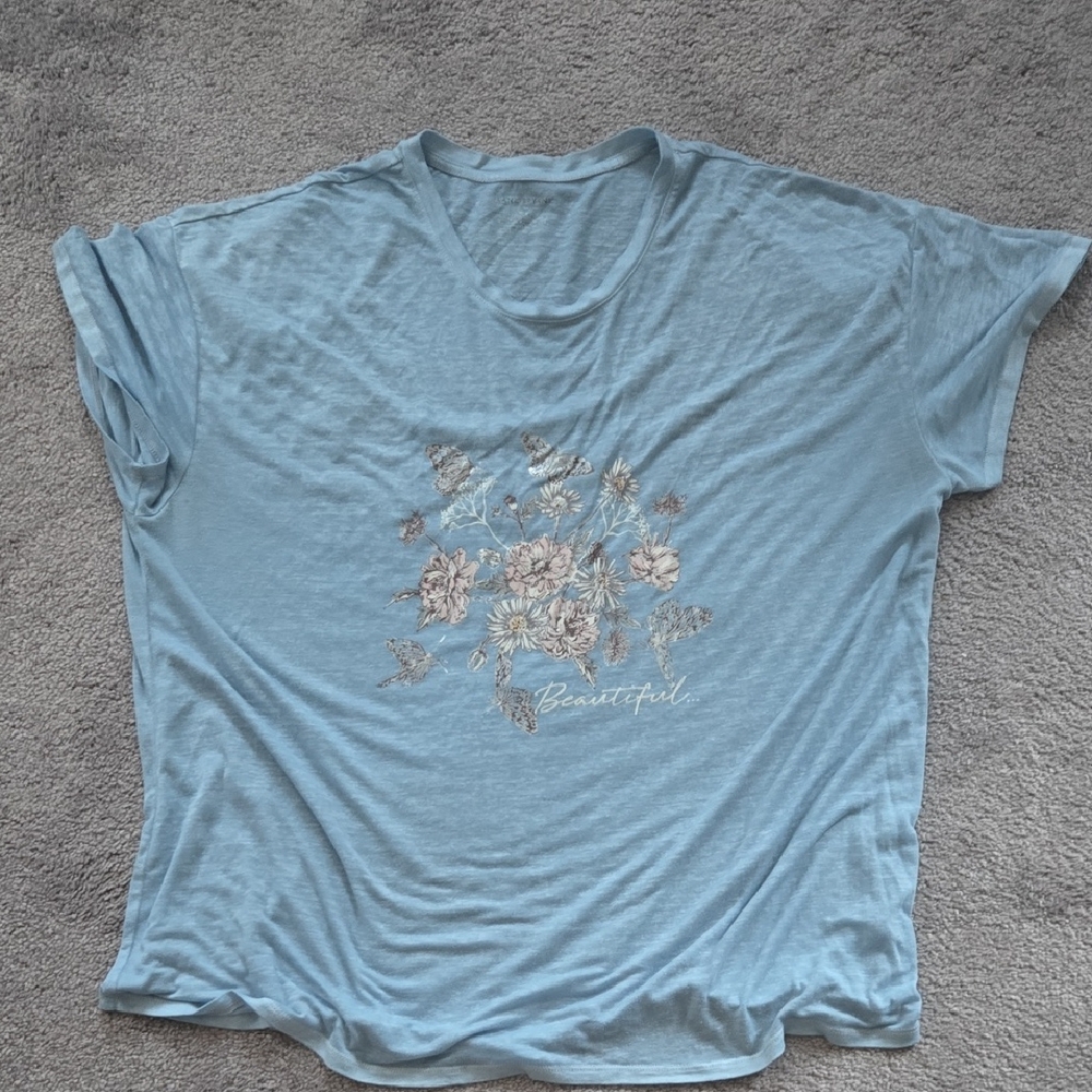 Size 18/20, Lane Bryant Light Blue Floral 'Beautiful' Graphic Tee